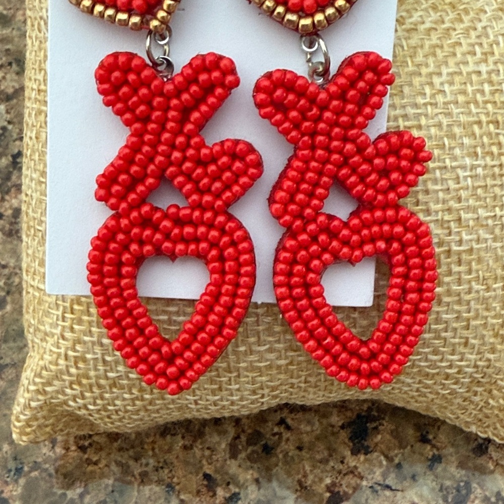 Red Heart Beaded Earrings - Picture 3 of 3